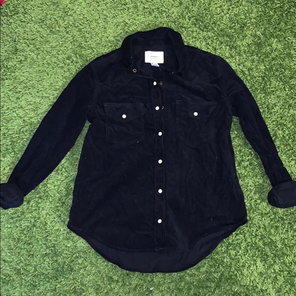 Clothes - Picture 2 of 3